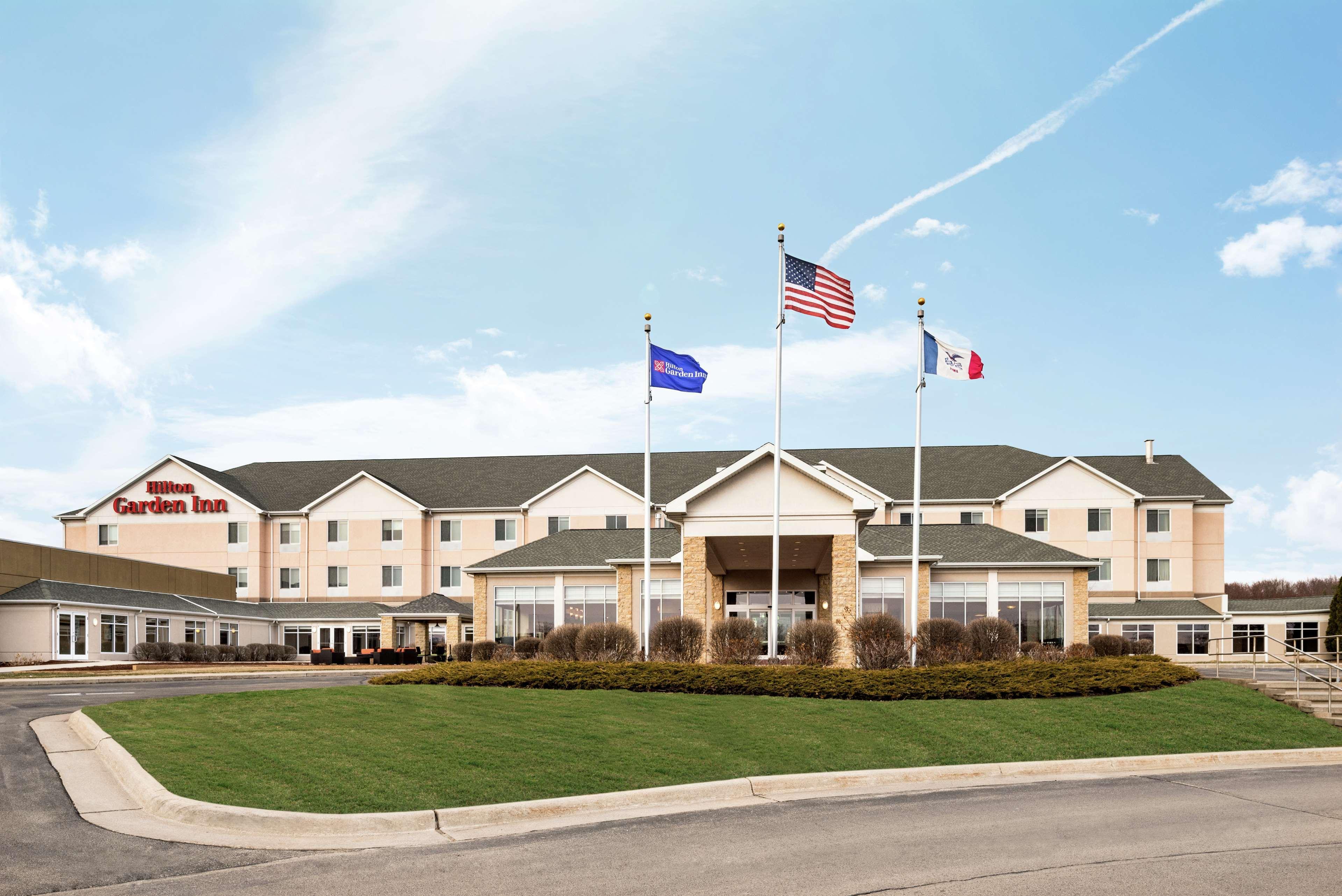 Hilton Garden Inn Dubuque Downtown Eksteriør billede